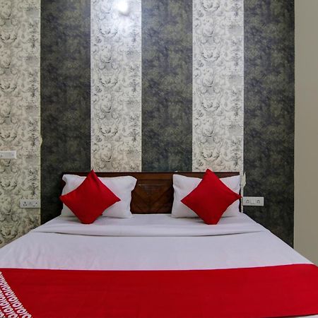 Hotel Yash House ニューデリー エクステリア 写真