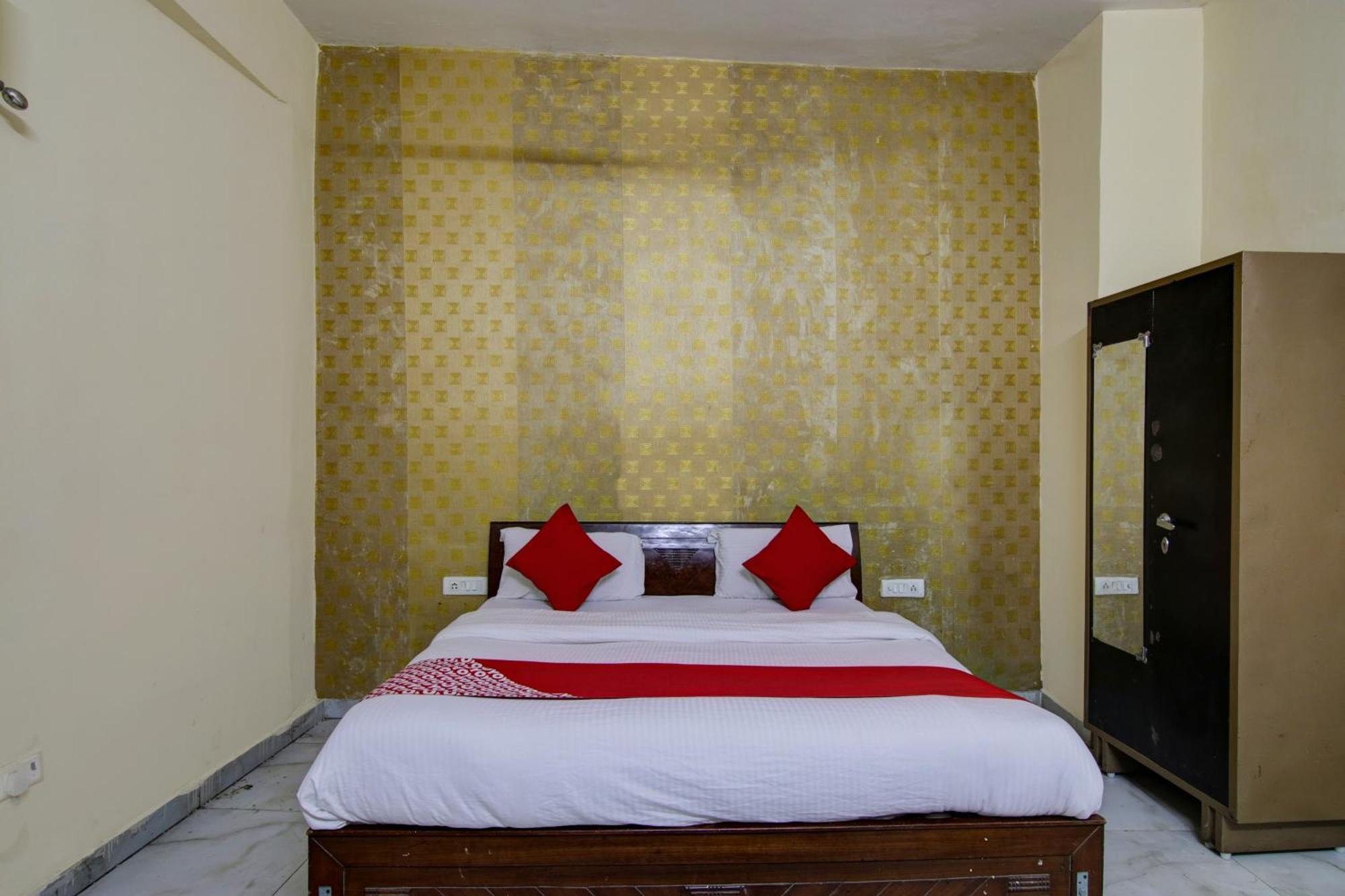 Hotel Yash House ニューデリー エクステリア 写真